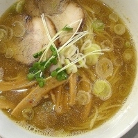 「中華そば￥700」@つけめん102 大宮店の写真