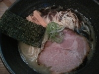 「鶏白醤油らーめん￥680」@麺屋たつみ 喜心 秩父店の写真