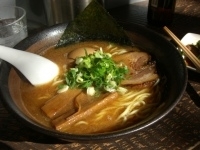 「らーめん+味玉」@らーめん 瞠 恵比寿店の写真