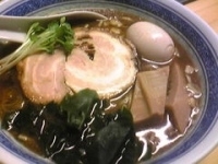 「正油あらびき【850円】、煮玉子【100円】」@ボニート・ボニートの写真