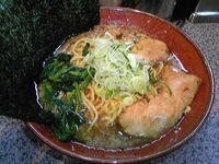 「らーめん」@熟成鶏醤油らーめん 上弦の月の写真