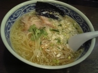 「塩らぁ麺600円」@自家製麺☆宇都宮餃子 こむさしの写真