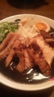 「黒の胡麻らーめん（炙り鶏チャーシュー）」@麺や三笑 はじめの写真