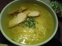 「比内地鶏らーめん950円」@麺屋こころの写真