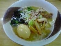 「サトウのシオ+味玉」@常勝軒 前橋総本店の写真