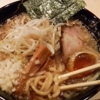 「極太背油煮干拉麺（2月限定）+大盛」@麺喰屋 澤の写真