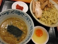 「辛つけ（あつもり）・中（300g）￥800+肉増し￥200+メン」@つけめん・らあめん 福は内の写真