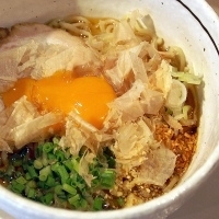 「汁なしらぁめん 800円」@風味堂の写真