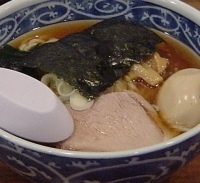 「ラーメン大盛り+味玉」@つけ麺処 くっちゃいな 御殿場店の写真