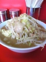 「チビラーメン・・野菜チョイ増し+ニンニク・脂超多め」@らーめん 武丸の写真