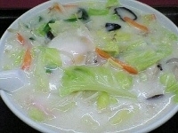 「ホワイトラーメン」@チャルメラロードの写真