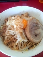 「まぜそば大￥850全マシ（にんにくダブル）」@ジャンクガレッジ 東大宮店の写真