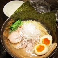 「天虎盛り 1,050円（1・3・5） + 半めしサービス」@天虎の写真