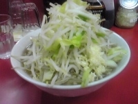 「小ラーメン（太麺、ニンニク、野菜）」@らーめん豚喜の写真