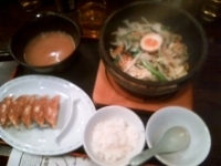 「石焼みそラーメン + 餃子セット 950円」@石焼ラーメン 火山 国分町店の写真