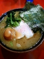 「ラーメン+玉子（麺固め）」@家系総本山 ラーメン吉村家の写真