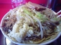 「ラーメン（にんにく） 700円」@麺でる 田園調布本店の写真