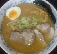 「ラーメン中盛り+ チャーシュー2枚」@大勝軒 本庄店の写真