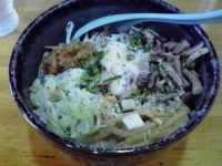 「まぜそば+中盛り」@ラーメン工房 幸福亭の写真