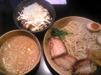 「こて旨つけ麺 旨玉入り（900円）+三笑マヨ飯（250円」@麺や三笑 はじめの写真