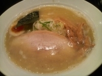 「鶏塩らーめん（650円）」@つけめん 美豚 蓮田店の写真