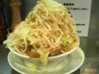 「ラーメン（硬麺）脂少なめ 野菜マシ、にんにく少し」@らーめん大 池袋店の写真