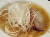 「ミニラーメン+チャーシュー1枚」@らーめん欅 新横浜ラーメン博物館店の写真