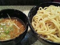 「新背脂魚介豚骨つけ麺（大盛）」@つけ麺専門店 今日から俺はの写真