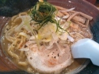 「大ガメラ700円」@らーめん 福たけ 桜木本店の写真