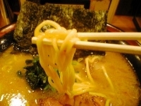 「ちゃーしゅー麺、中盛り、麺固」@せい家 赤羽店の写真