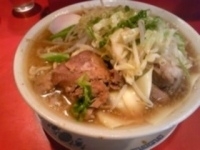 「大ラーメン+チーズ+温泉卵」@ラーメン二郎 府中店の写真