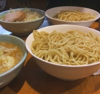 「大つけ麺+ニンニク」@ラーメン二郎 八王子野猿街道店2の写真