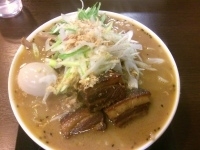 「角煮みそ麺 980円（大盛無料） + 味玉 100円」@手打ち麺処 暁天の写真