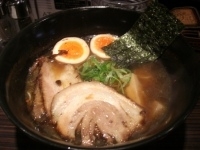 「愛宕（醤油）￥880」@京鰹節つけ麺 愛宕 ATAGOの写真