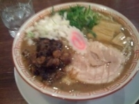 「中華そば+牛すじほぐし（950円）」@濃厚中華そば・つけ麺 なおじの写真