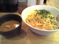 「つけめん大盛サービス（800円）」@らぁめん  丸の写真