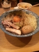 「まぜそば・味玉」@らーめん・つけめん 虎心の写真