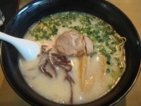 「とんこつ麺」@新宿一坪ラーメンの写真