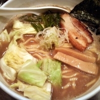 「濃厚豚骨らーめん・大盛（300g）￥750」@めん屋 いなば 四谷店の写真