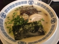 「まるきんラーメン」@博多まるきんラーメン 自由が丘店の写真