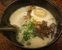 「白とん+味玉+替玉+ひとくち餃子」@豚骨らーめん リンダマンの写真