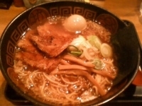 「ガラ喰楽らぅ麺 +大盛サービス + らー茶」@らぅ麺 ガラ喰楽学校 大宮店の写真