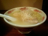 「鶏白湯らーめん+玉子」@麺・酒処 ぶらりの写真