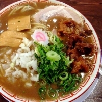 「中華そば700円+牛すじほぐし250円」@濃厚中華そば・つけ麺 なおじの写真