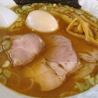 「醤油らーめん 550円+味玉 100円」@らーめん こうやの写真