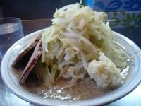 「塩らーめん（野菜ちょっと多め+にんにく） 700円」@らーめん大 蒲田店の写真