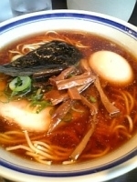 「醤油らーめん+味玉」@支那そば 山岸家の写真