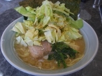 「らーめん600円、キャベチャ200円」@横浜らーめん 椿家の写真