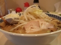 「正油ラーメン+刻みニンニク」@麺家ぶんすけの写真