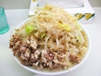 「ラーメン/こま切れ豚/野菜まし/ニンニクマシ/脂  600円+7」@ラーメン大 我孫子店の写真